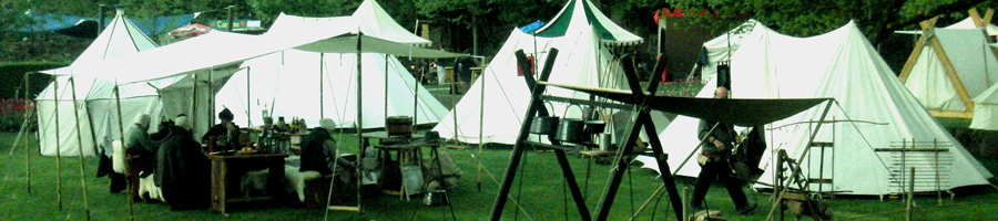 Das Lager der Freien Bogenschützen zu Lutra auf dem Mittelaltermarkt 2012 in der Gartenschau Kaiserslautern (liebevoll Dinopark genannt); Lauterstrasse, 67659 Kaiserslautern
